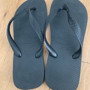 NEW Black Havaianas flip flops size 37/38